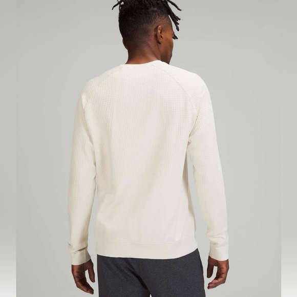 Lululemon men’s Engineered warmth long sleeve crew XXL colour is Bone. - Picture 2 of 7
